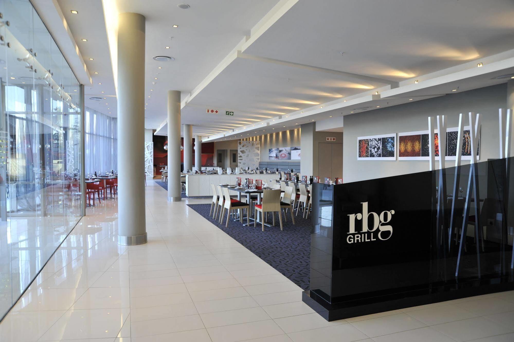 Park Inn Sandton Johannesburg Esterno foto