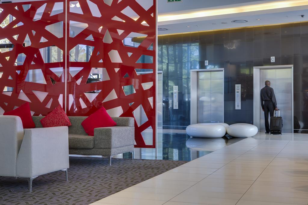 Park Inn Sandton Johannesburg Esterno foto