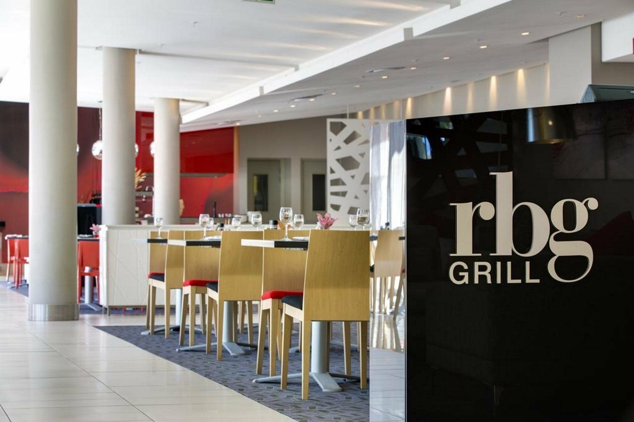 Park Inn Sandton Johannesburg Esterno foto